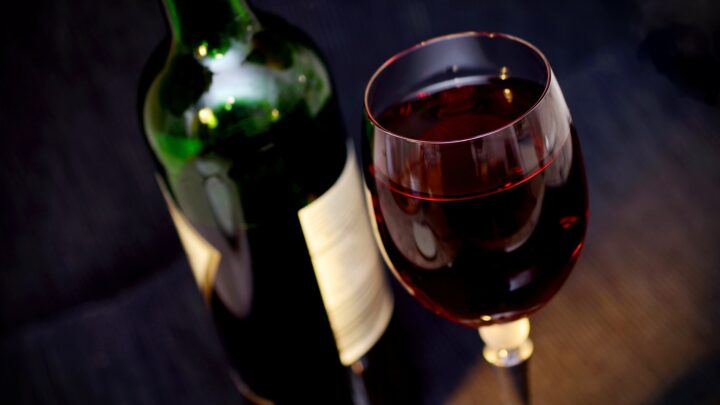 Til dig der mangler en god vin til online casino spil