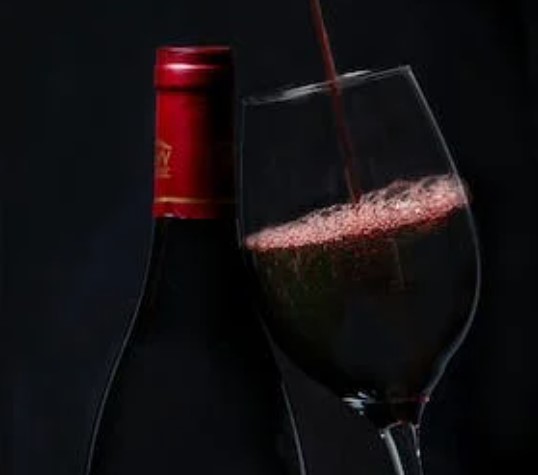 Rødvinens fordele – hvorfor er det godt for dig at drikke rødvin?